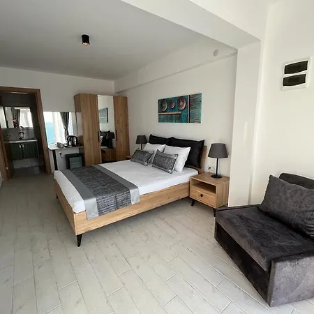 Ni Marin Hotel