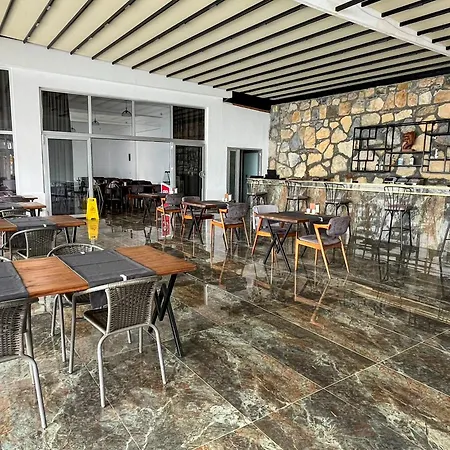 Ni Marin Hotel 5*
