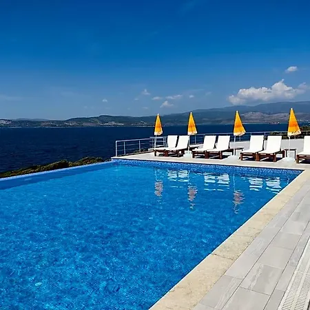 Ni Marin Hotel 5*